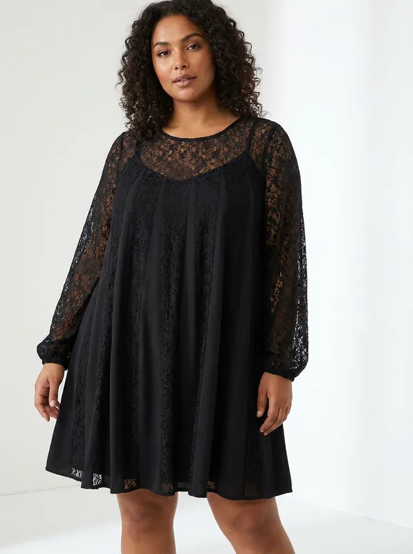 Avaunt Lace Top